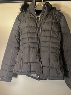 Calvin Klein Gray Quilted Puffer Jacket with Faux Fur Trim